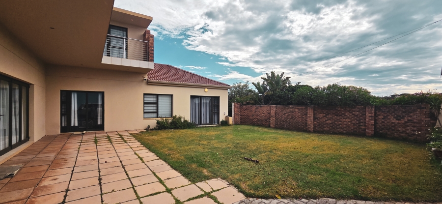 8 Bedroom Property for Sale in West Bank Eastern Cape
